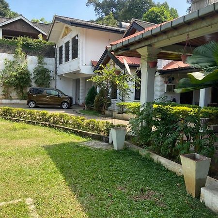 Kandy Garden Villa Exterior photo